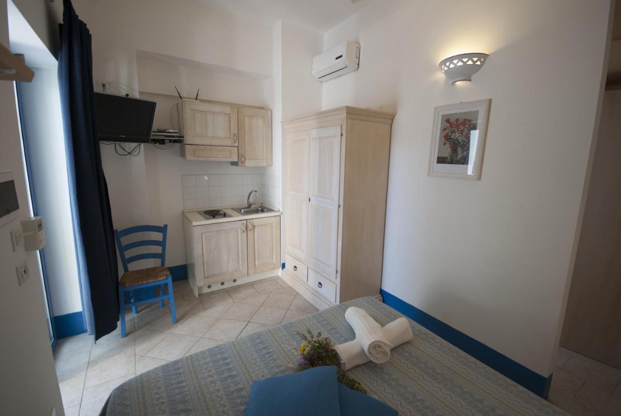 Villa Flora Studios & Apartments Conca Specchiulla Extérieur photo