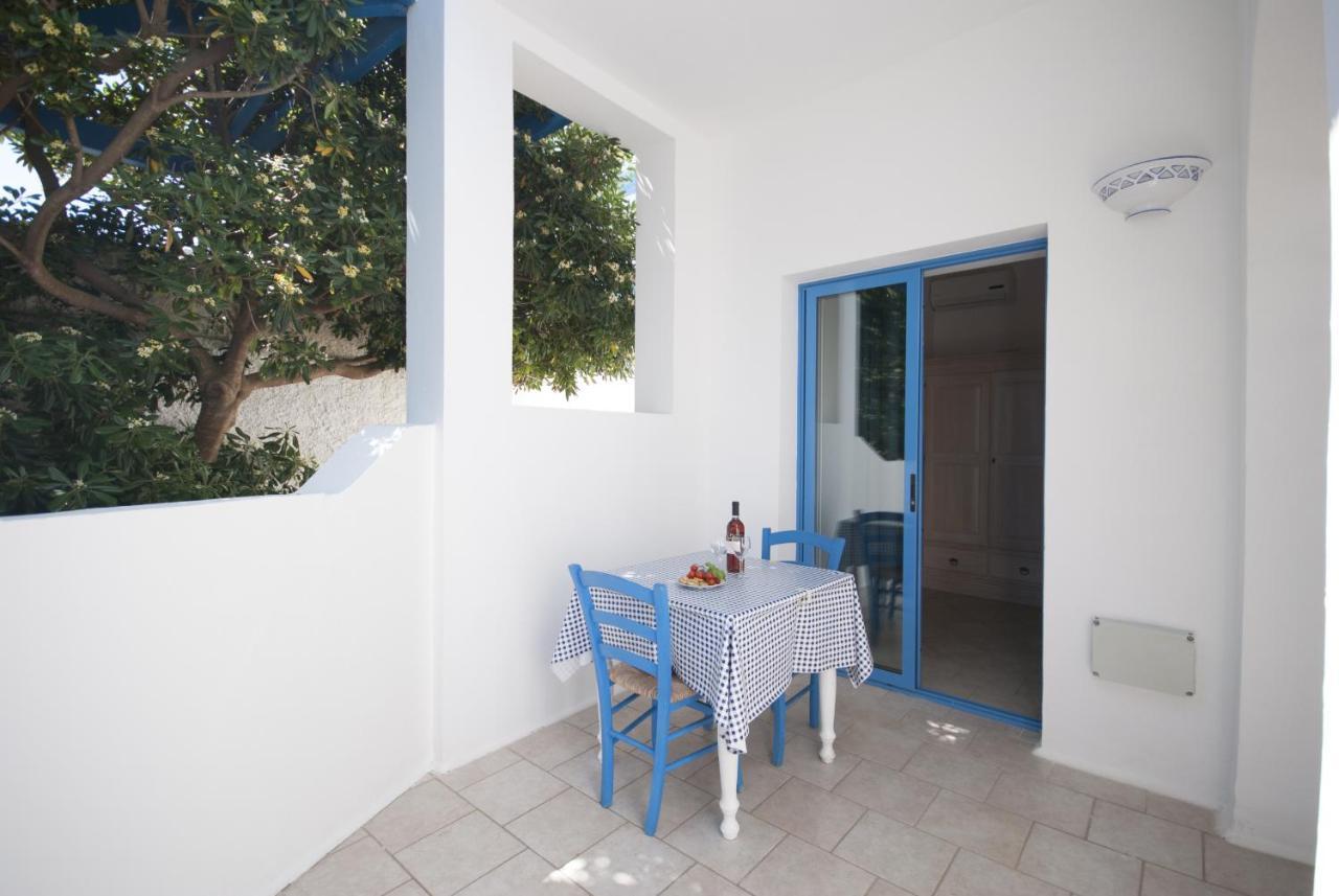 Villa Flora Studios & Apartments Conca Specchiulla Extérieur photo